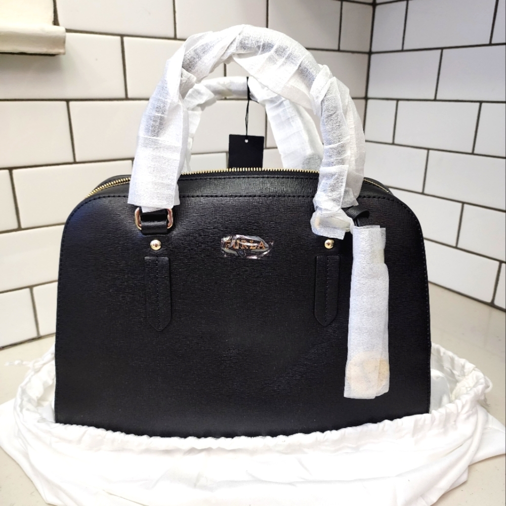 Furla Designer woman's zip hand bag